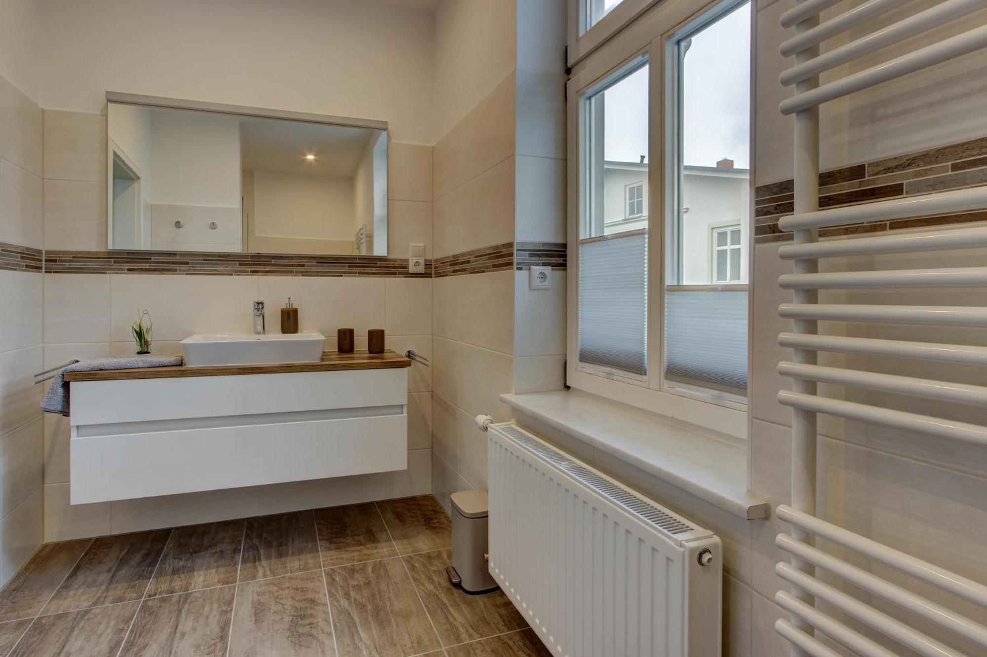 Villa Fernsicht - Wohnung Nr 1 - Mit Meerblick Sassnitz Exteriör bild